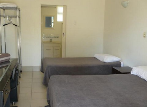 Black Marlin Motel - Coogee Beach Accommodation 3