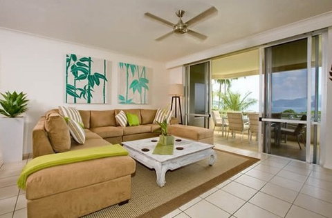 Whitsunday Holidays - Coogee Beach Accommodation 1