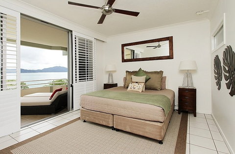 Whitsunday Holidays - Coogee Beach Accommodation 5