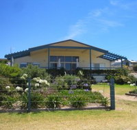 Emu Bay Lodge - Coogee Beach Accommodation