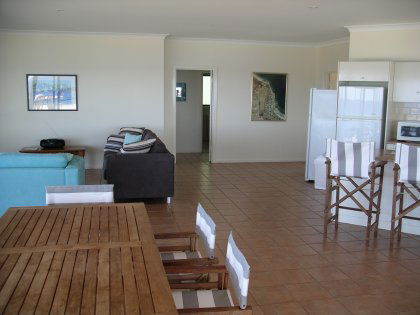 Fairfield House - Coogee Beach Accommodation 3
