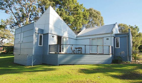 Huskisson Holiday Cabins - Coogee Beach Accommodation 1