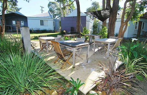 Huskisson Holiday Cabins - Coogee Beach Accommodation 4