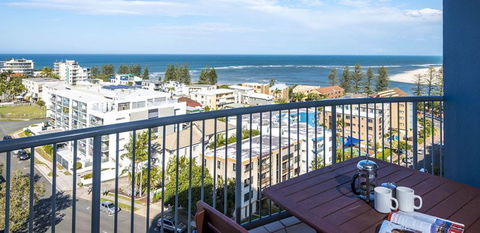 Centrepoint Holiday Apartments Caloundra - Coogee Beach Accommodation 1