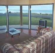 Horizons Beachfront Apartment - Coogee Beach Accommodation