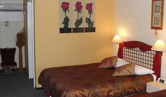 Raceways Motel - Coogee Beach Accommodation 3