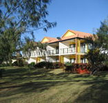 Coral Cove Resort  Golf Club - Coogee Beach Accommodation