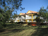 Coral Cove Resort & Golf Club - Coogee Beach Accommodation 0