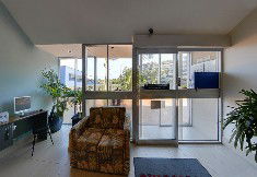 Burleigh Beach Tower - Coogee Beach Accommodation 2
