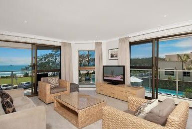 Bayview Beachfront Apartments - Coogee Beach Accommodation 3