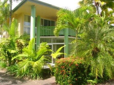 A Tropical Nite - Coogee Beach Accommodation 0