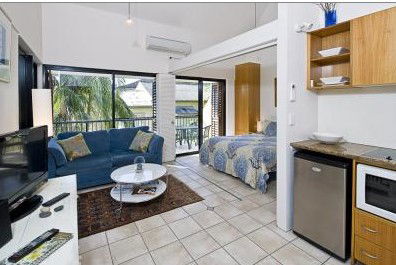 Julians Apartments - Coogee Beach Accommodation 0