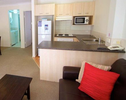 Island Beach Resort - Coogee Beach Accommodation 1