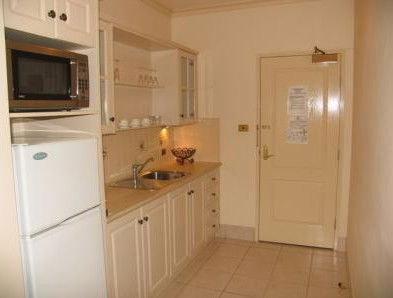 The Lawson Motor Inn - Coogee Beach Accommodation 3