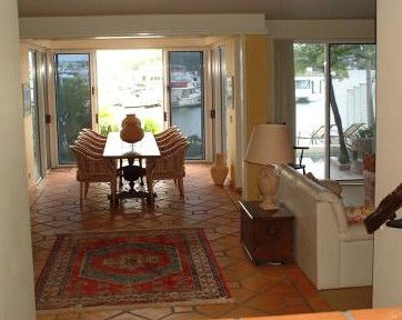 Sanctuary Cove QLD Coogee Beach Accommodation