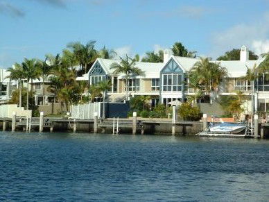 Sanctuary Cove Villas - Coogee Beach Accommodation 4