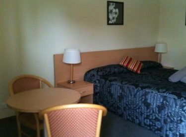 Golden Guitar Motor Inn - Coogee Beach Accommodation 2