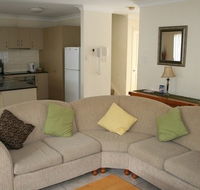 Pacific Sun Gold Coast Holiday Townhouse - Coogee Beach Accommodation