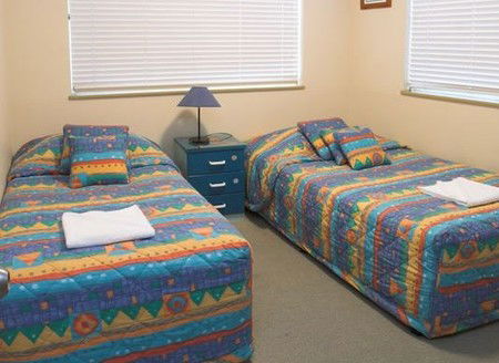 Coral Sea Apartments - Coogee Beach Accommodation 2
