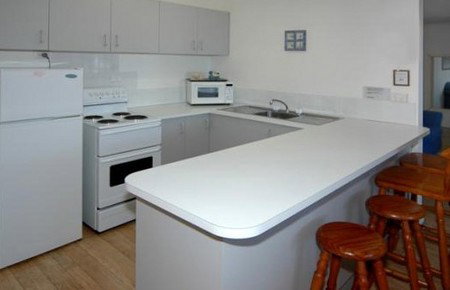 Korora Court On The Beach - Coogee Beach Accommodation 4