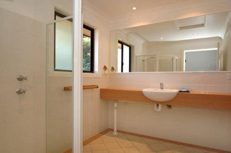 Korora Court On The Beach - Coogee Beach Accommodation 5