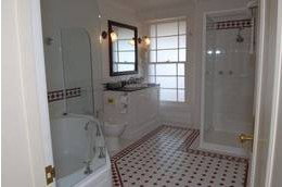 Quality Hotel Bentinck - Coogee Beach Accommodation 3