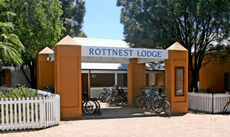  Coogee Beach Accommodation