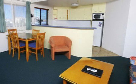 Caribbean Resort - Coogee Beach Accommodation 1