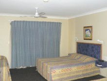 Bushland Beach Tavern - Coogee Beach Accommodation 1