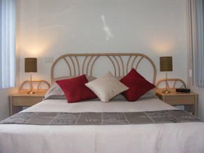 Port Douglas Outrigger Apartments - Coogee Beach Accommodation 3