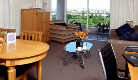 Quay West Suites Brisbane - Coogee Beach Accommodation 2