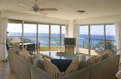 Costa Nova Holiday Apartments - Coogee Beach Accommodation 1