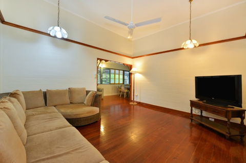 Lilybank - Coogee Beach Accommodation 2