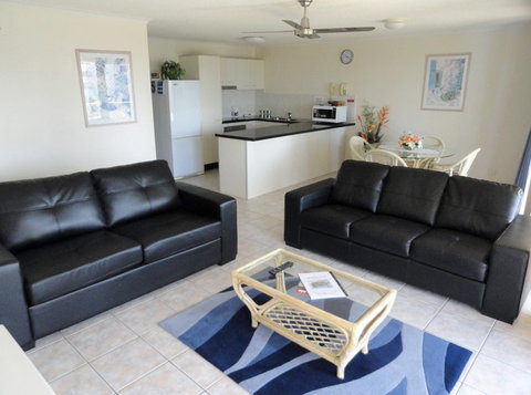 Paradis Pacifique - Coogee Beach Accommodation 1