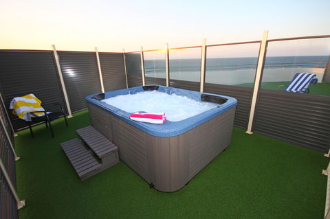 San Simeon Beachfront Apartments - Coogee Beach Accommodation 4