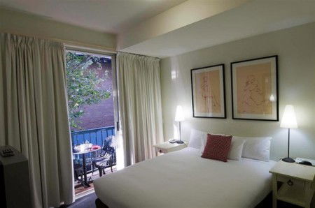 The Manor House - Coogee Beach Accommodation 0