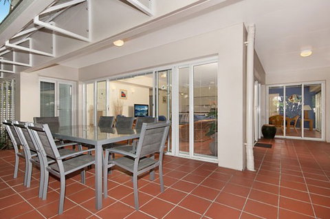 Balboa Apartments - Coogee Beach Accommodation 2