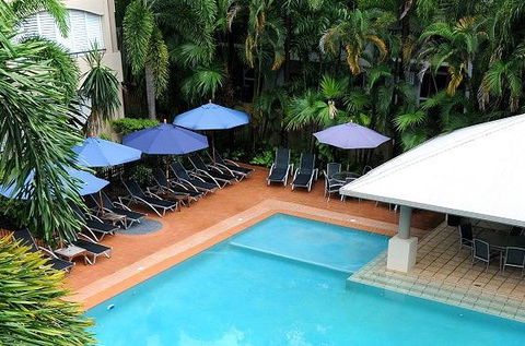 Cayman Villas Port Douglas - Coogee Beach Accommodation 4