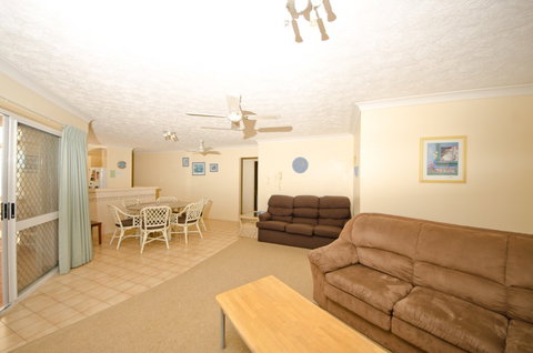 Jubilee Views Luxury Apartments - Coogee Beach Accommodation 3