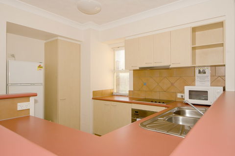 San Mateo On Broadbeach - Coogee Beach Accommodation 0