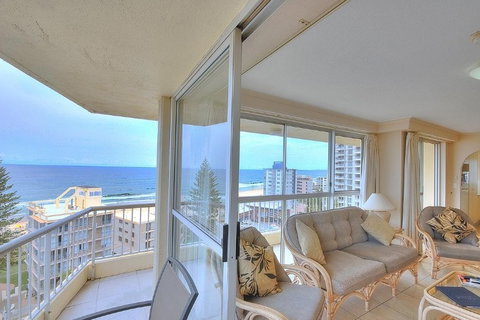 Surfers Beachside Holiday Apartments - Coogee Beach Accommodation 3