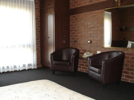 Albury Townhouse - Coogee Beach Accommodation 3