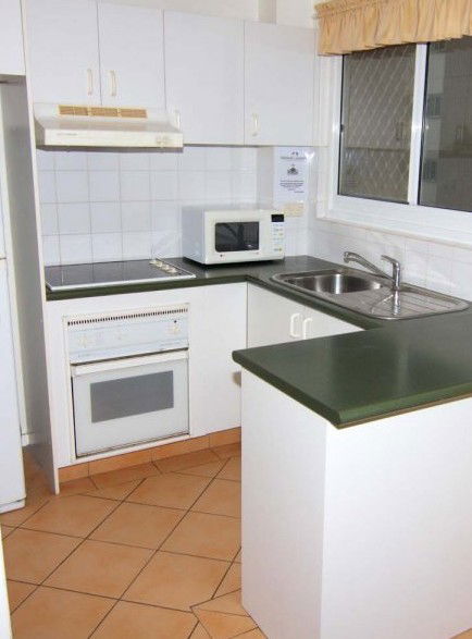 Beach Lodge Apartments - Coogee Beach Accommodation 2