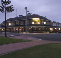 Grand Tasman Hotel - Coogee Beach Accommodation