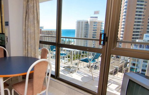 Promenade Apartments - Coogee Beach Accommodation 1