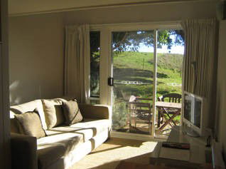 Claerwen Retreat - Coogee Beach Accommodation 5