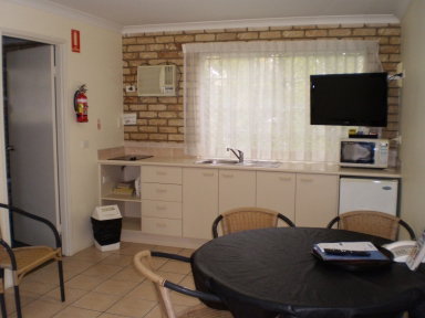 Caboolture Motel - Coogee Beach Accommodation 2