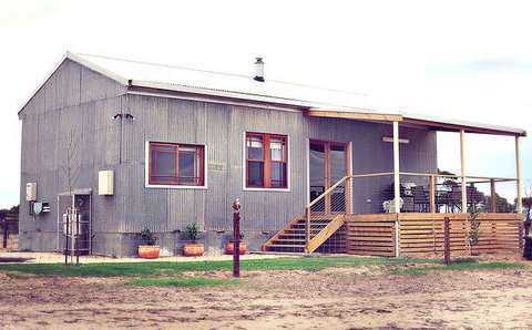 Redwing Farm - The Barn - Coogee Beach Accommodation 1
