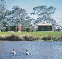 Compass Country Cabins - Coogee Beach Accommodation