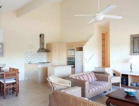 Peregian Court Resort - Coogee Beach Accommodation 1